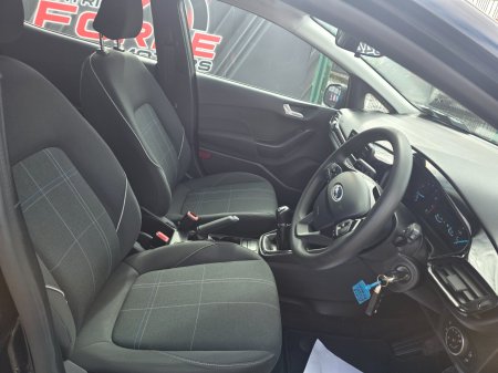 2018 Ford Fiesta - photo 8