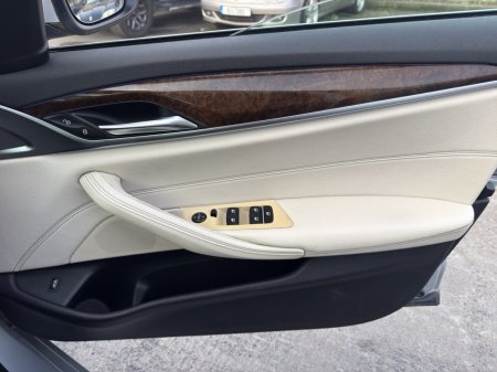 2018 BMW 5-Series - photo 16