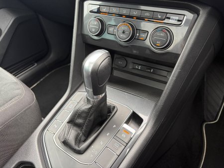 2017 Volkswagen Tiguan - photo 22