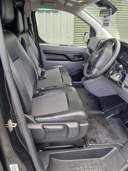 2019 Peugeot Expert - photo 18