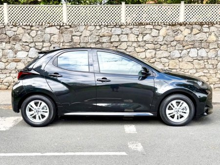 2023 Toyota Yaris - photo 3