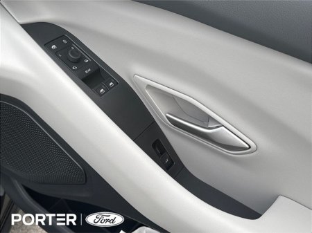 2026 Ford Capri - photo 18