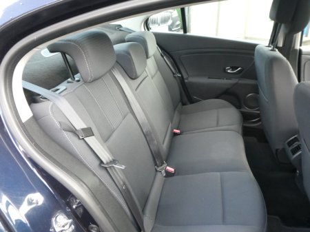2011 Renault Fluence - photo 13