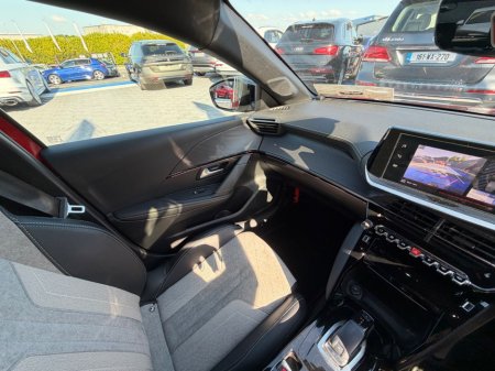 2021 Peugeot 208 - photo 26