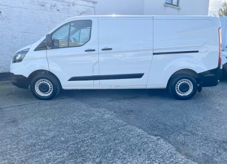 2023 Ford Transit Custom - photo 25