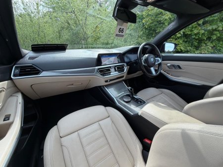 2022 BMW 3-Series - photo 19