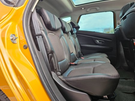 2017 Renault Scenic - photo 12