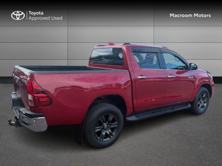 2025 Toyota Hilux - photo 2
