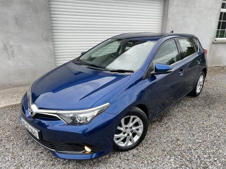 2016 Toyota Auris - photo 2