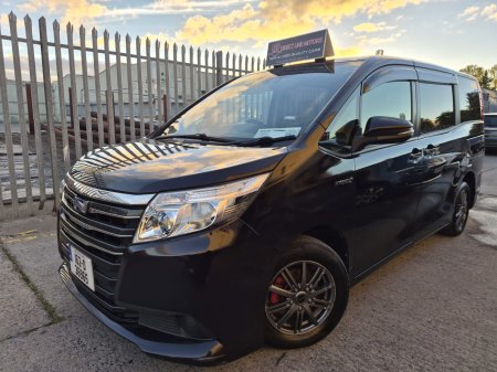2016 Toyota Noah