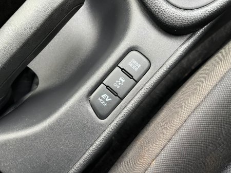 2022 Toyota Yaris - photo 27