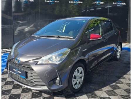 2019 Toyota Vitz - photo 18