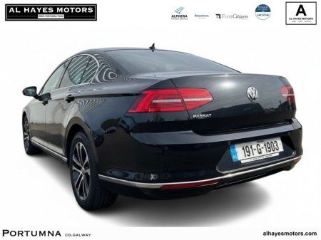 2019 Volkswagen Passat - photo 3