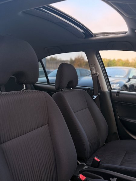 2005 Honda Civic - photo 20