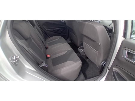 2016 Ford Fiesta - photo 14