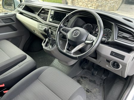 2020 Volkswagen Transporter - photo 23