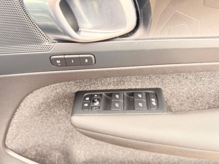 2023 Volvo XC40 - photo 14