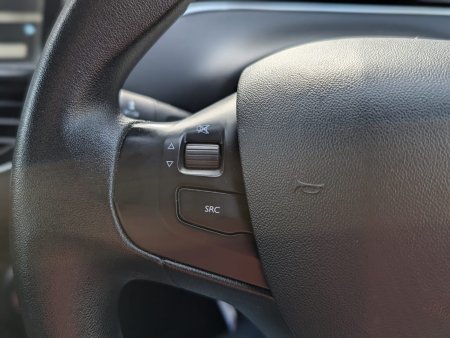 2014 Peugeot 208 - photo 16
