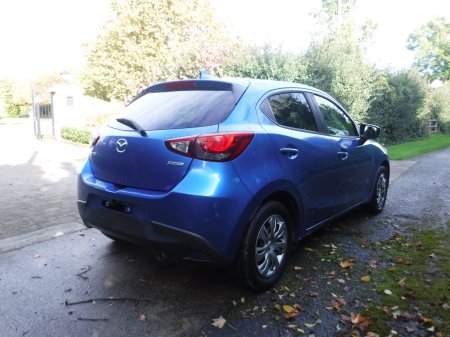 2017 Mazda Demio - photo 3