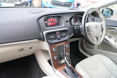 2017 Volvo V40 - photo 21