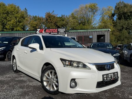 2011 Lexus CT - photo 2
