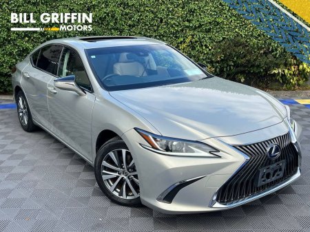 2021 Lexus ES LUXURY 2.5 HYBRID ** HUGE SPEC ** // OPENING SUNROOF // 360 PARKING CAMERAS // LEATHER HEATED & COOL