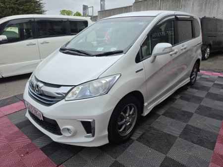 2015 Honda Freed - photo 3