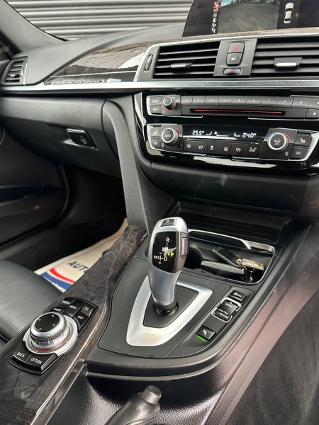 2017 BMW 3-Series - photo 20