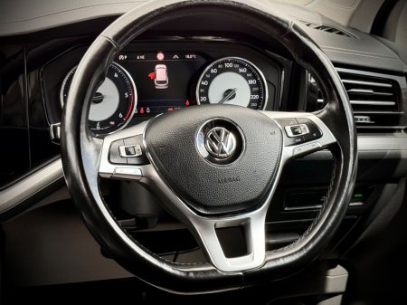 2020 Volkswagen Touareg - photo 21