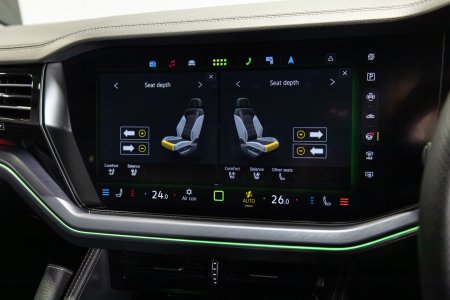 2025 Volkswagen Touareg - photo 22