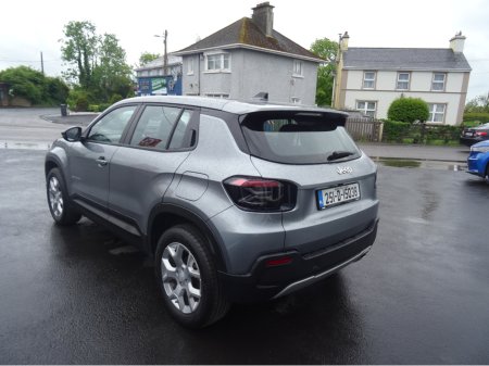 2025 Jeep Avenger - photo 5
