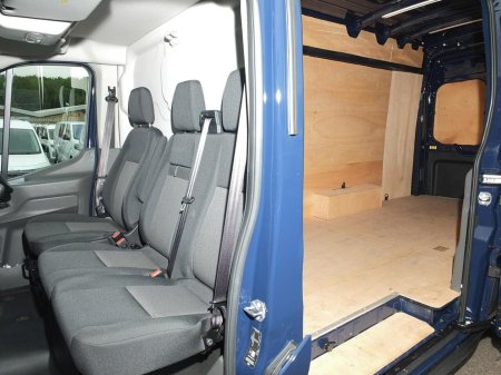 2025 Ford Transit - photo 9