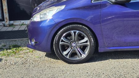 2013 Peugeot 208 - photo 7