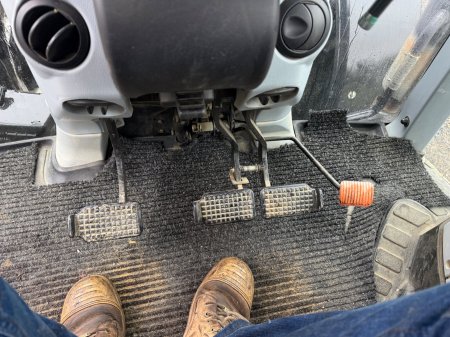 2011 New Holland T7040 - photo 21