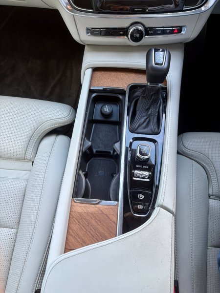 2020 Volvo V90 - photo 14