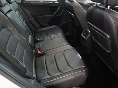 2020 Volkswagen Tiguan - photo 29
