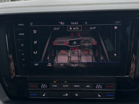 2019 Volkswagen Touareg - photo 23