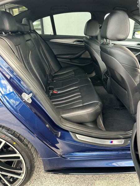 2018 BMW 5-Series - photo 25