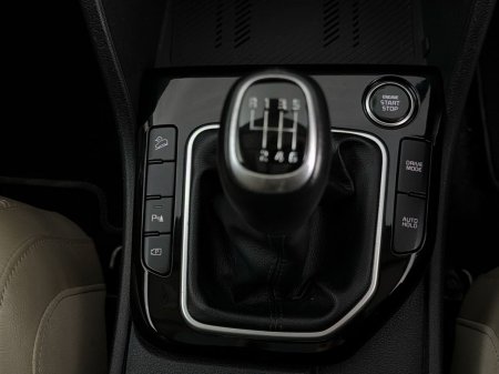 2022 Kia Sportage - photo 23