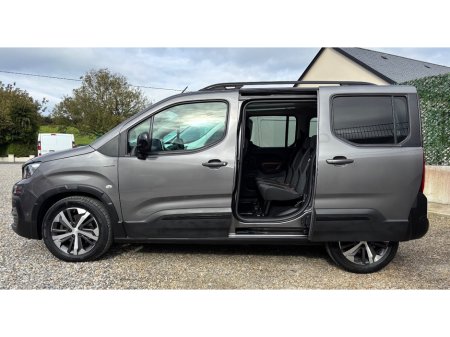 2020 Peugeot Rifter - photo 5
