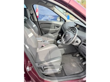 2016 Renault Scenic - photo 12