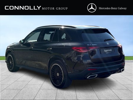2026 Mercedes-Benz GLC - photo 2