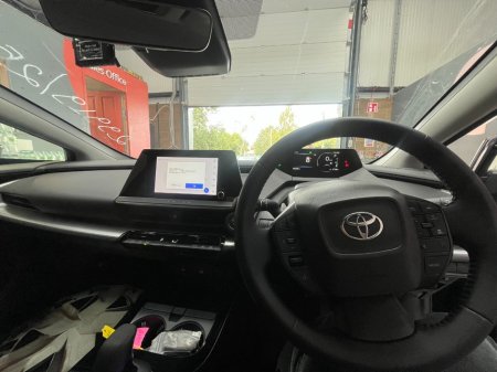 2025 Toyota Prius - photo 11