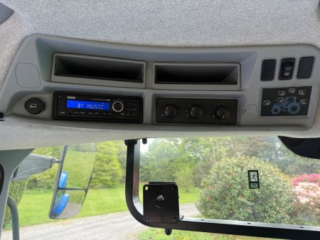 2025 New Holland T7.210 - photo 18