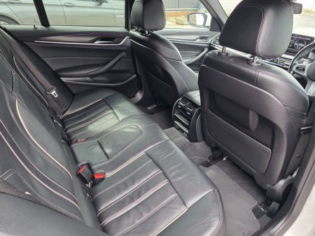 2023 BMW 5-Series - photo 13