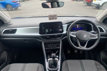 2025 Volkswagen T-Roc - photo 11