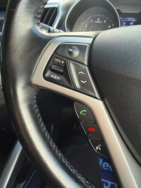 2014 Hyundai Veloster - photo 13