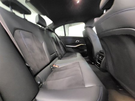 2024 BMW 3-Series - photo 10