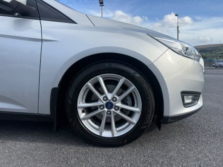 2017 Ford Focus - photo 11