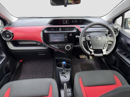 2018 Toyota Aqua - photo 13
